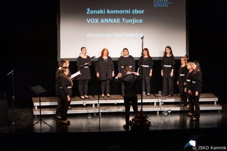 43. Območna revija odraslih pevskih zborov, delujočih v občinah Kamnik in Komenda (14)